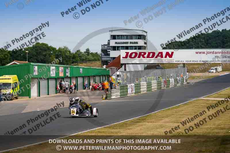 Vintage motorcycle club;eventdigitalimages;mallory park;mallory park trackday photographs;no limits trackdays;peter wileman photography;trackday digital images;trackday photos;vmcc festival 1000 bikes photographs